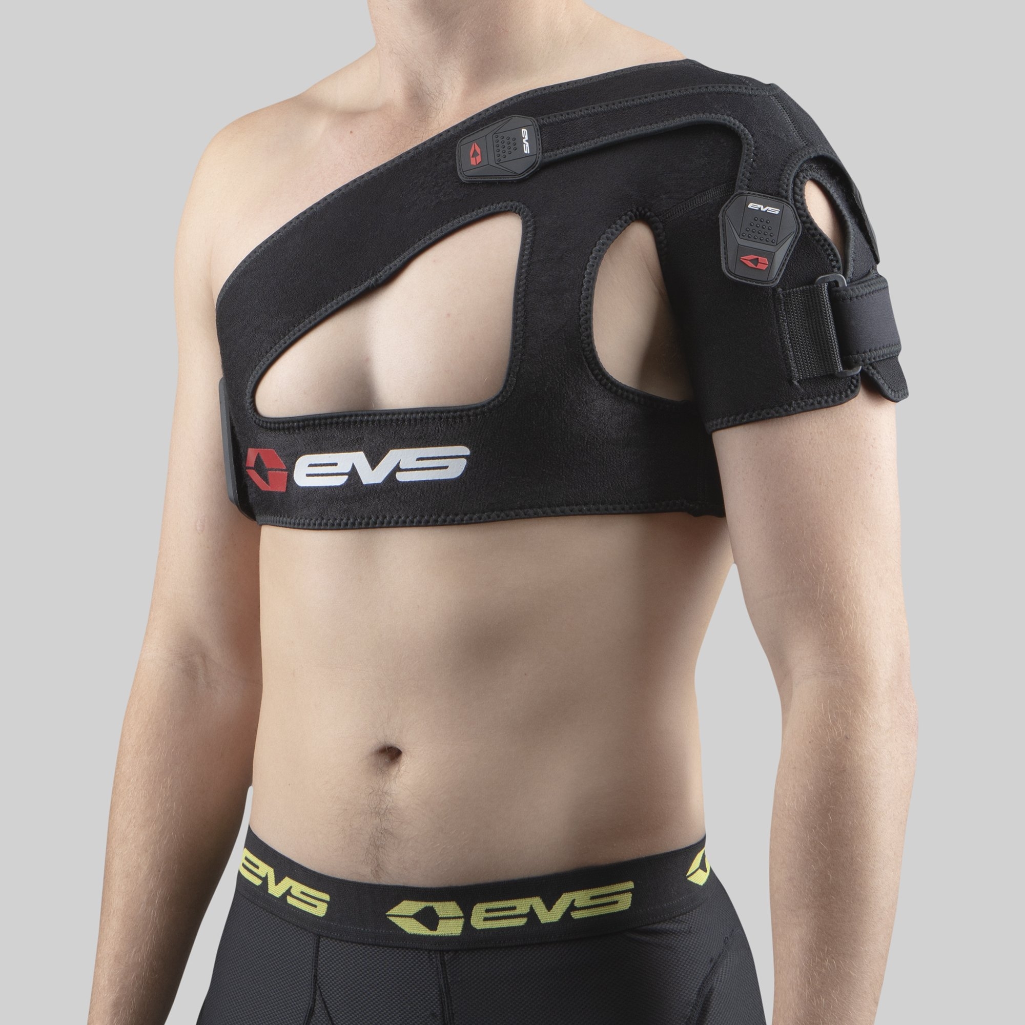 EVS-Shoulder Brace SB03 - KineMedics